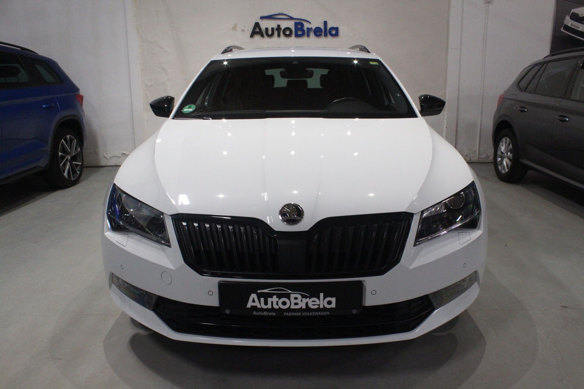 Škoda Superb, 2.0TDI DSG 4x4 SportLine 140kW - fotka 4