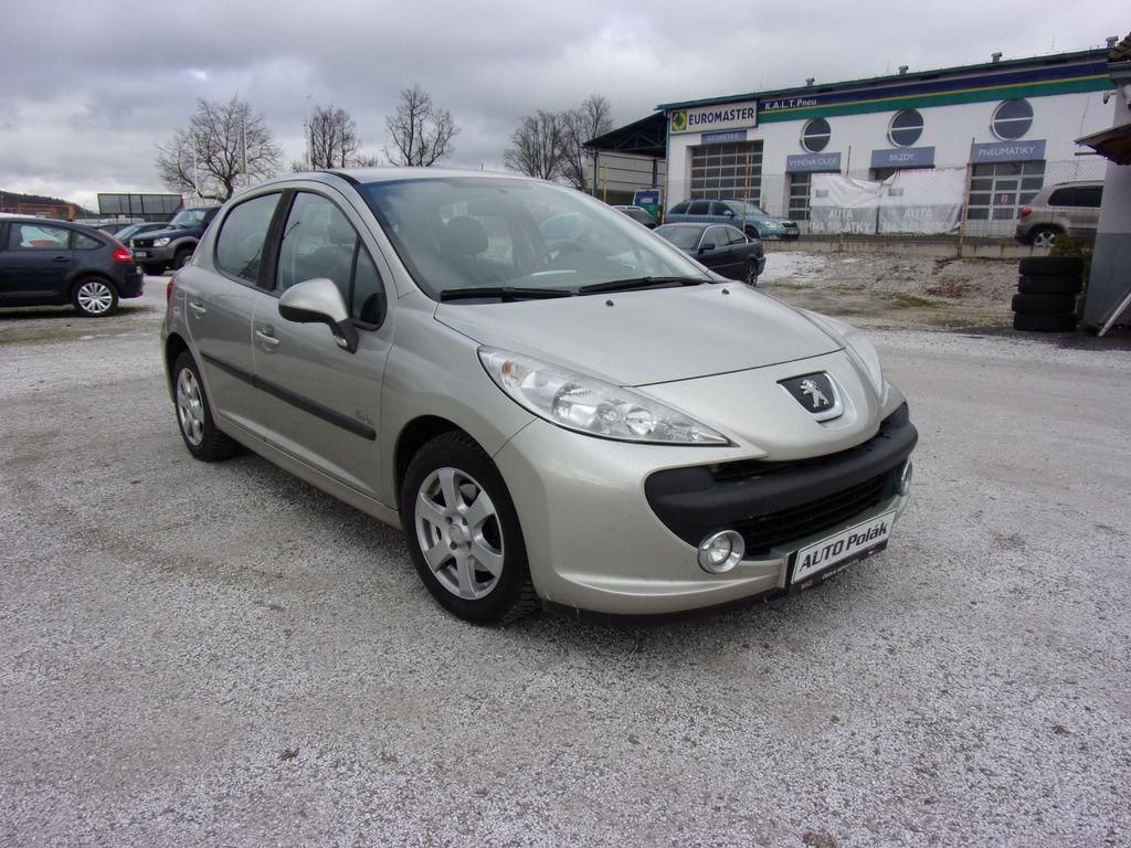 Peugeot 207, 1.4 16V VTi Trendy - fotka 4