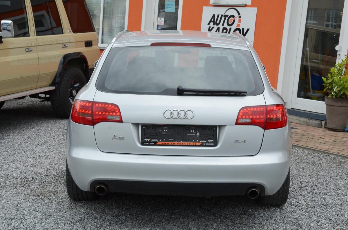 Audi A6 Avant, 2.4i V6 130kW - fotka 5