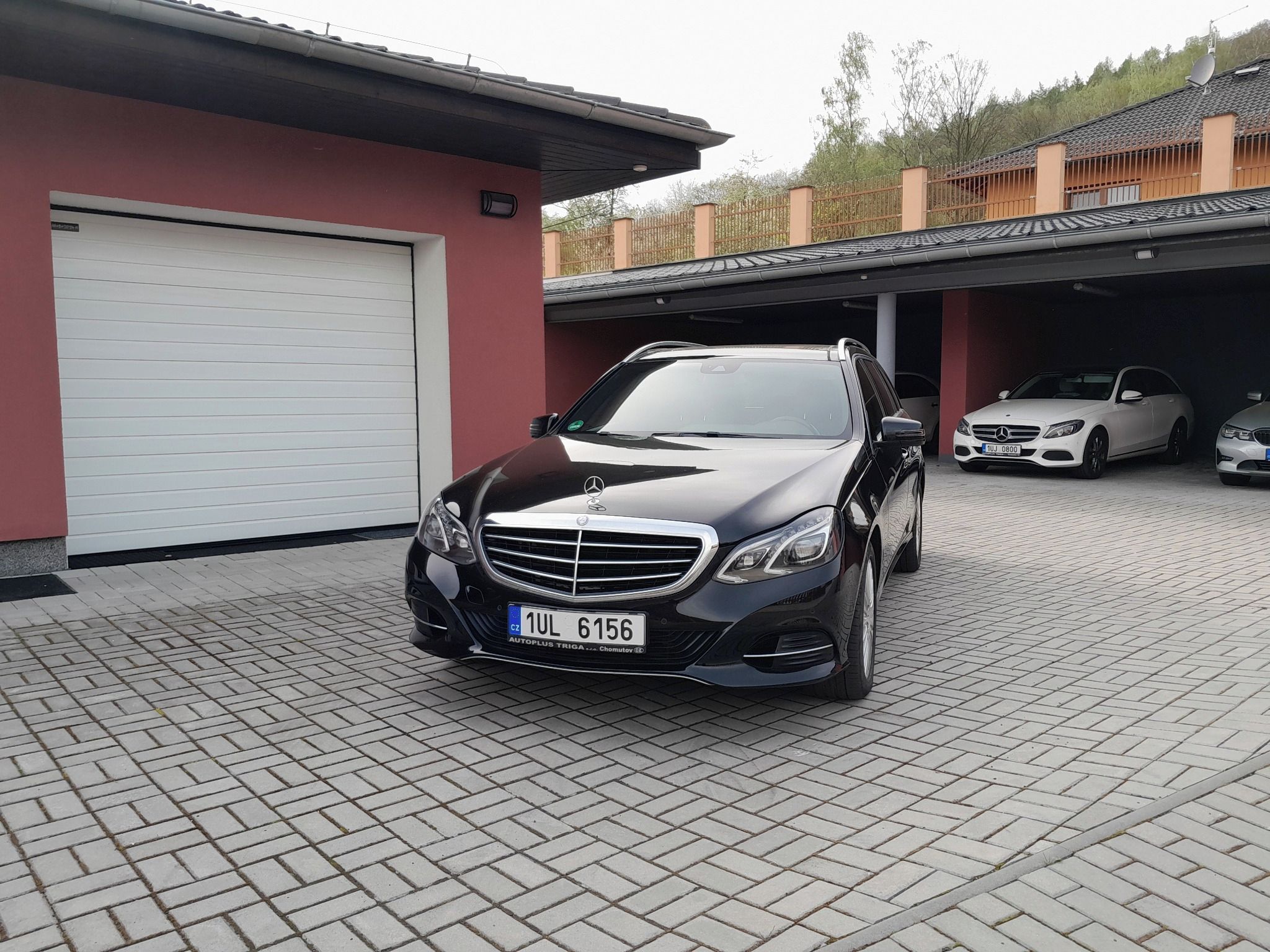 Mercedes-Benz Třídy E, 250 CDI BlueTEC 4-matic - fotka 5