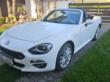 Fiat 124 Spider, Lusso 1.4 Turbo 103 kW 3900 km