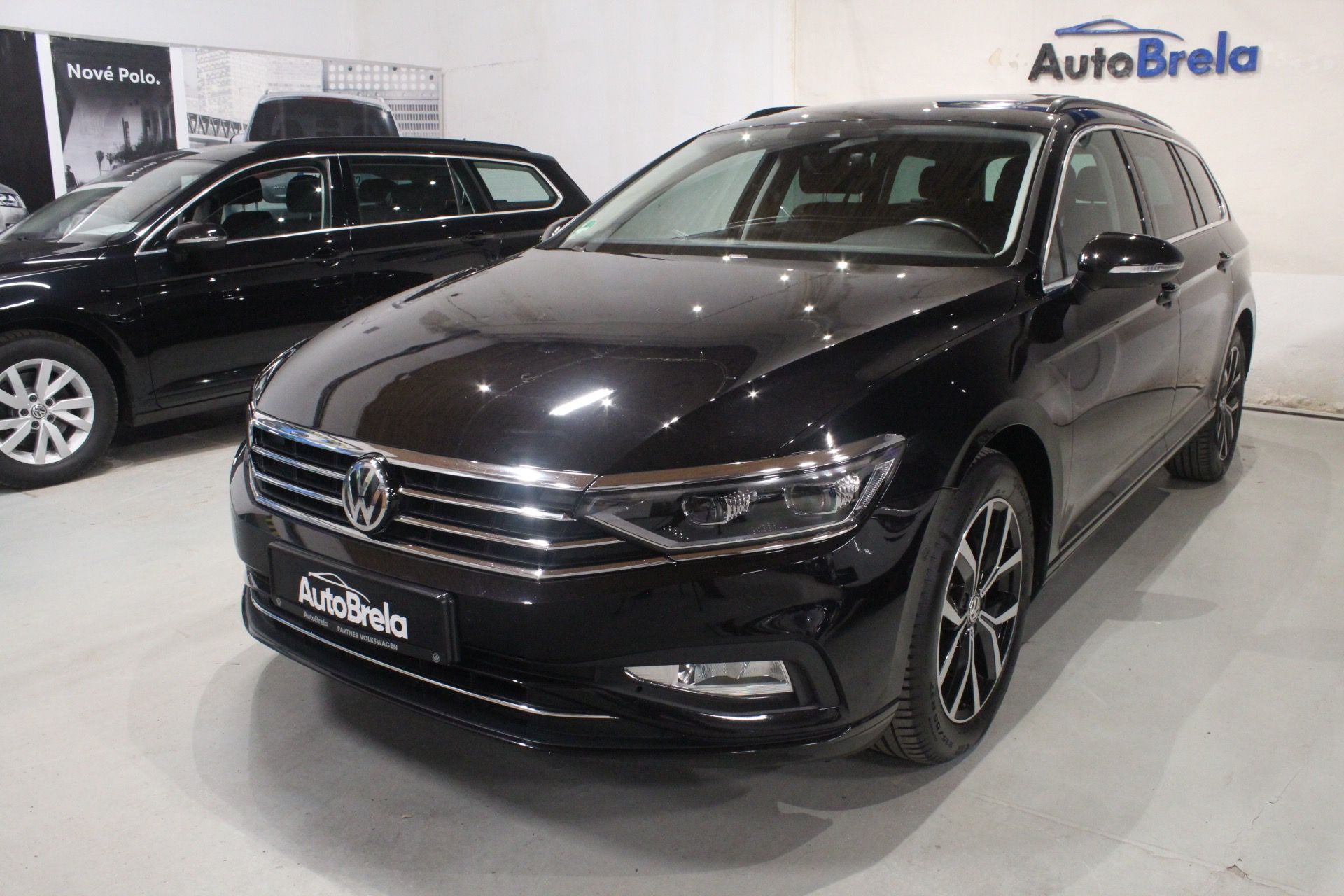 Volkswagen Passat, 2.0TDI DSG Info display Matrix - fotka 5