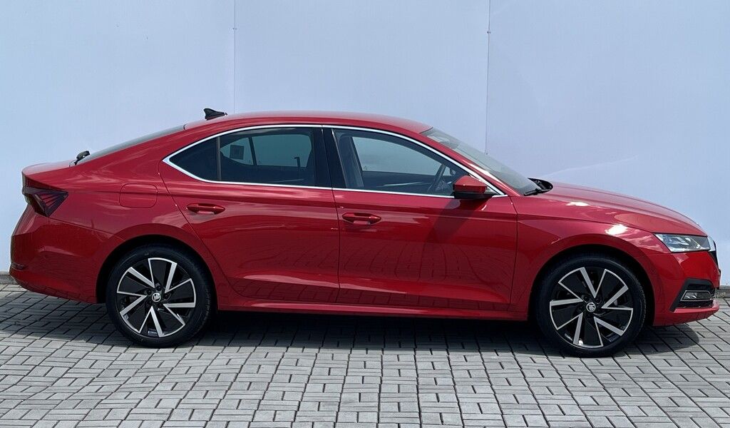 Škoda Octavia, Style Plus 1.4 TSI 150 kW - fotka 2