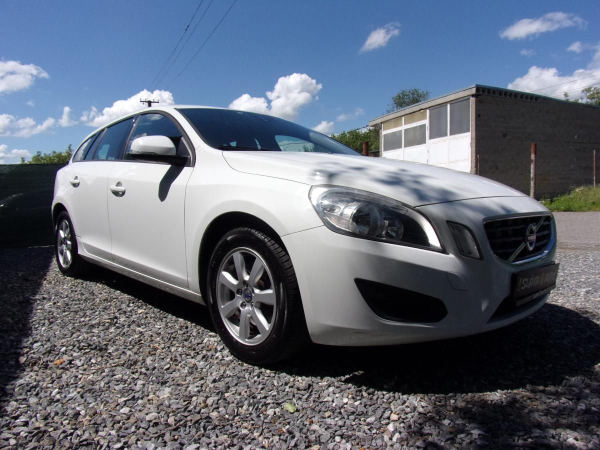 Volvo V60, 1.6 D2 84kW@AUTOMAT@PĚKNÝ VŮZ@ - fotka 3