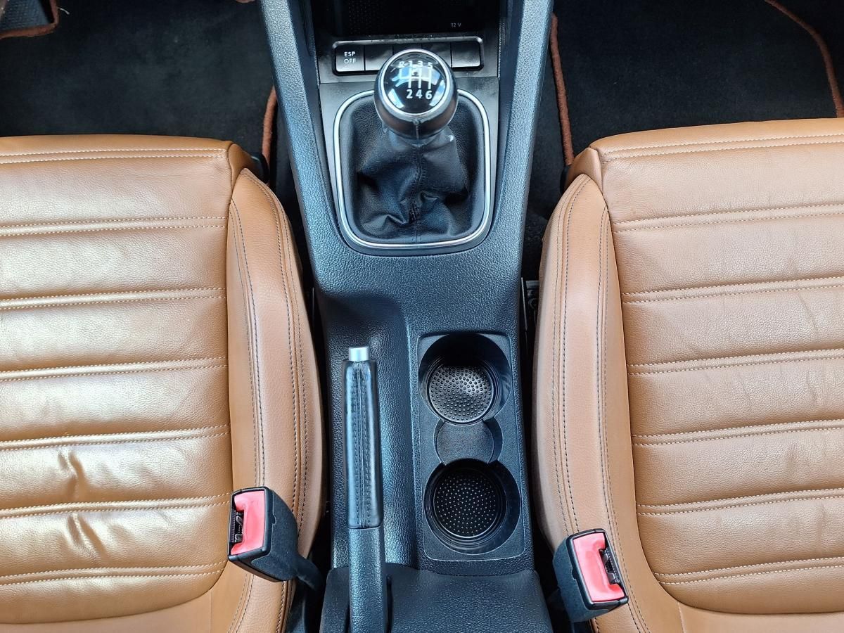 Volkswagen Scirocco, 1,4TSi TOP STAV - fotka 5