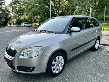 Škoda Fabia, 1.2i 51kW SENZORY 99.000km