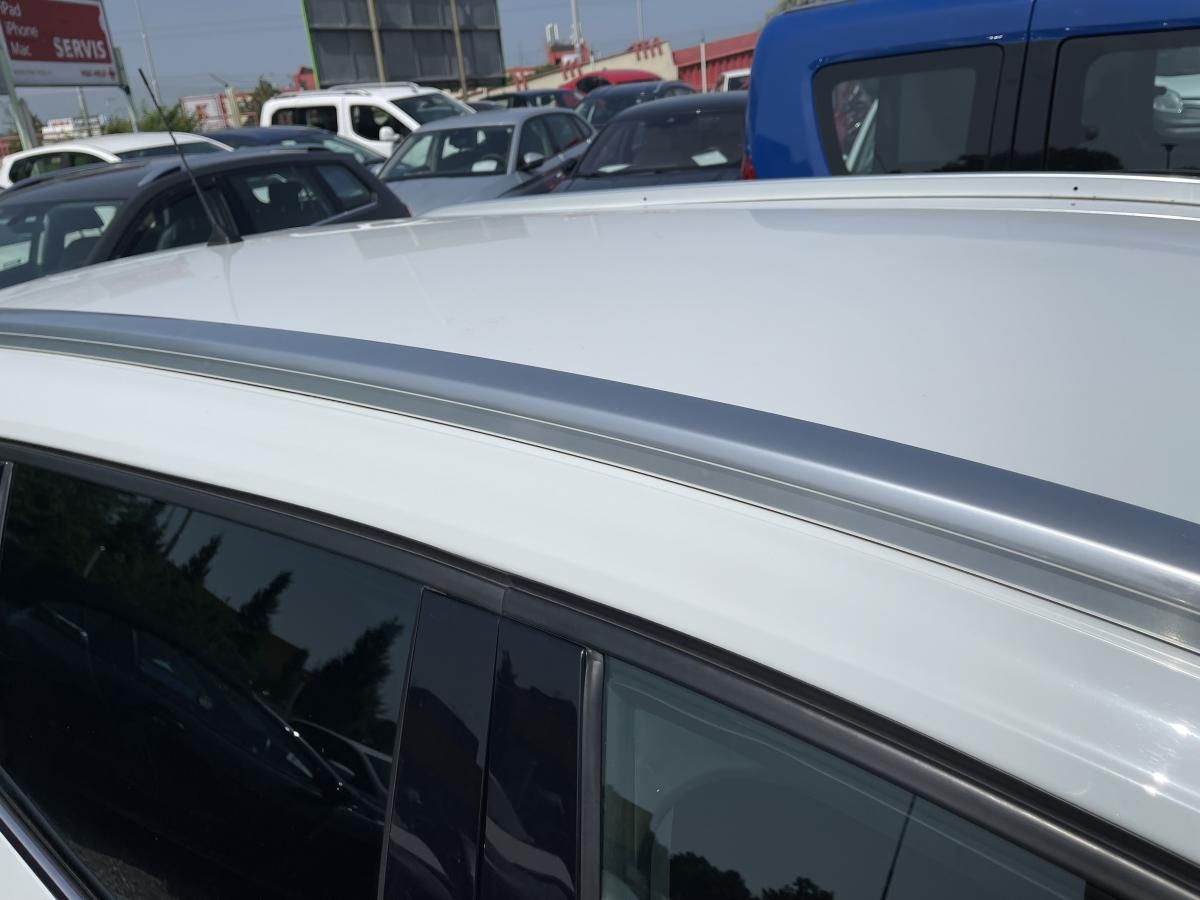 Renault Mégane, 1.5 DCi 85 kW LIMITED DPH ČR ! - fotka 6