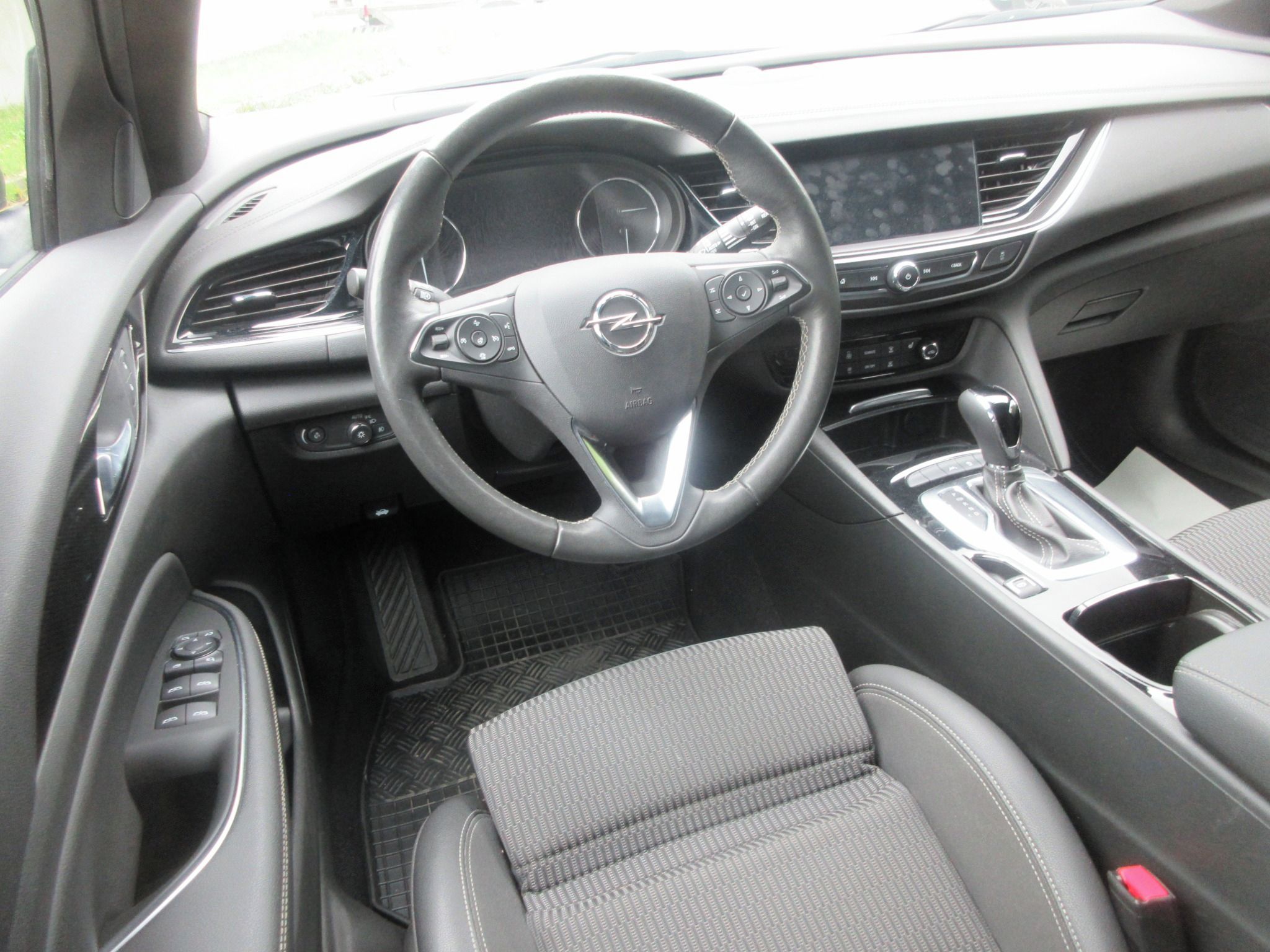 Opel Insignia, 2.0CDTi 128kw - fotka 5
