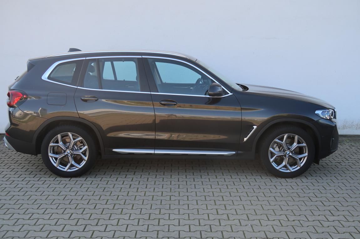 BMW X3, xDrive30d - fotka 4