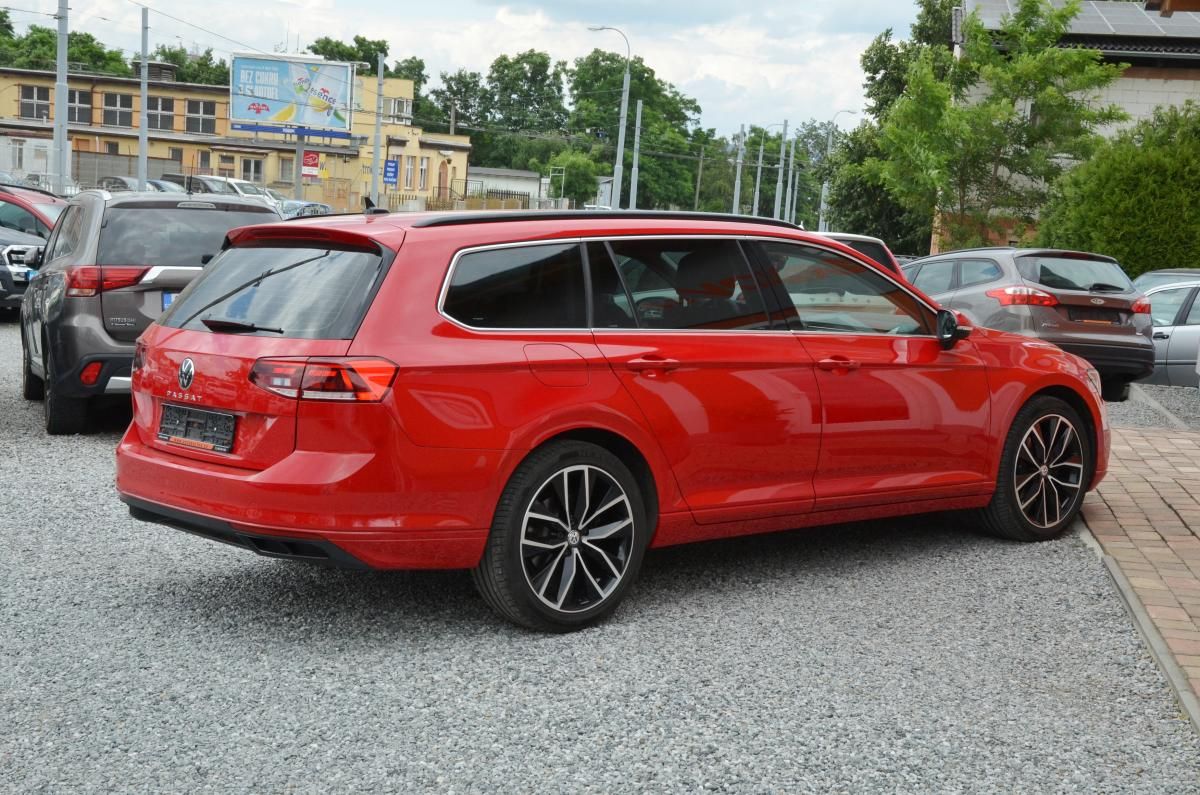 Volkswagen Passat, 2.0 TDi DSG / 77.300km / 1.MAJ - fotka 6