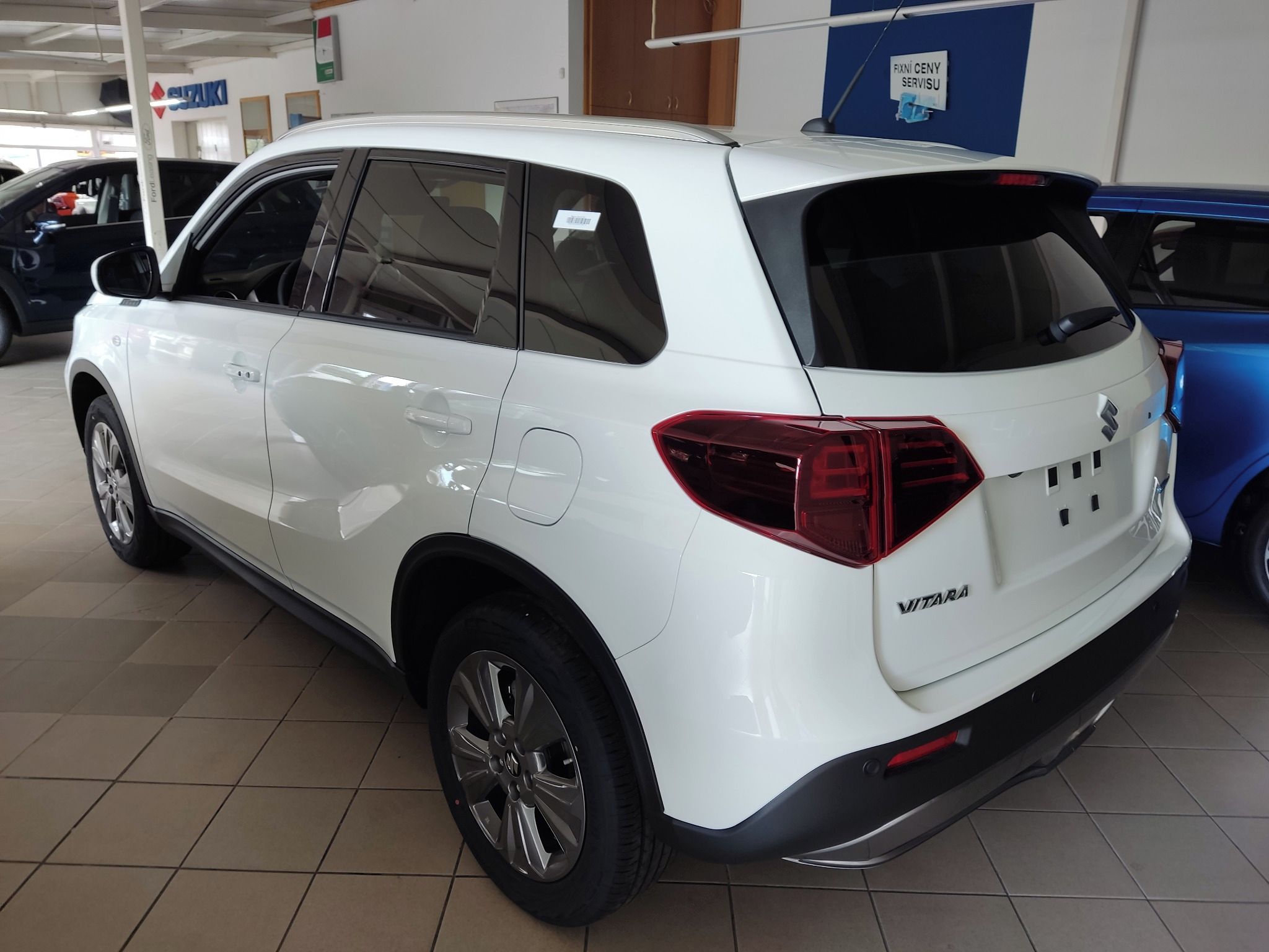 Suzuki Vitara, 1,4BoosterJet Premium 4x4 AT - fotka 2