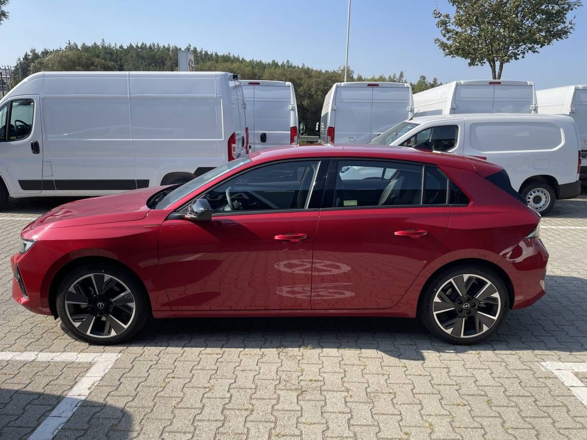 Opel Astra, Edition Electric 115kW/P462CI - fotka 2