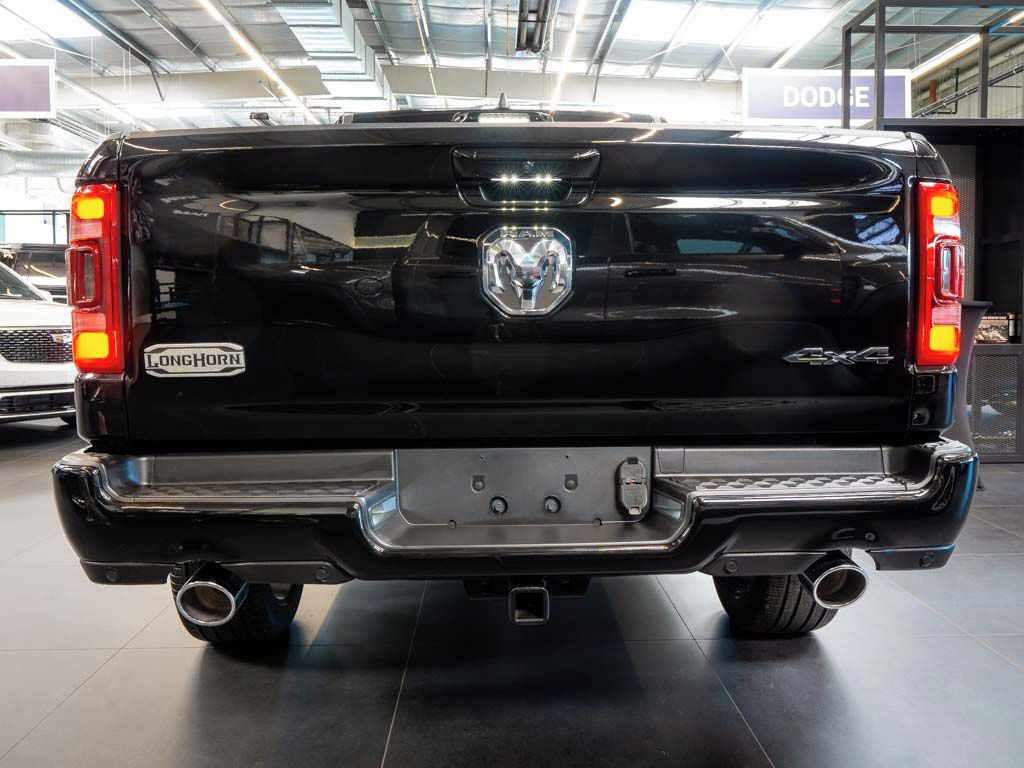 Dodge Ram, 5.7 Longhorn V8 Rambox 22Alu - fotka 5