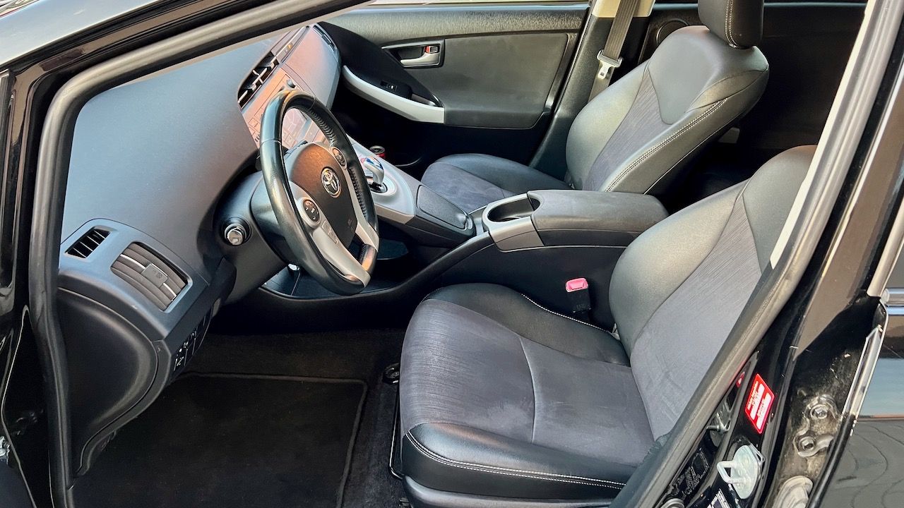 Toyota Prius, 1.8 Hybrid Navigace Kuze Kamer - fotka 4