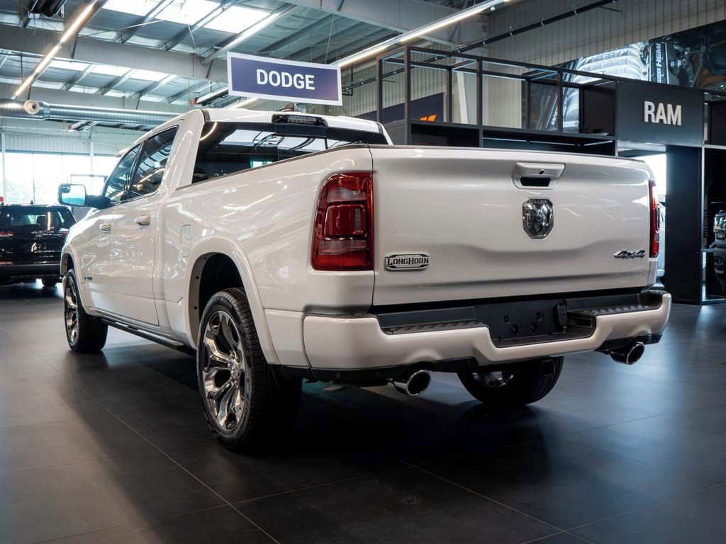 Dodge Ram, 5.7 V8 eTorque, Longhorn - fotka 3