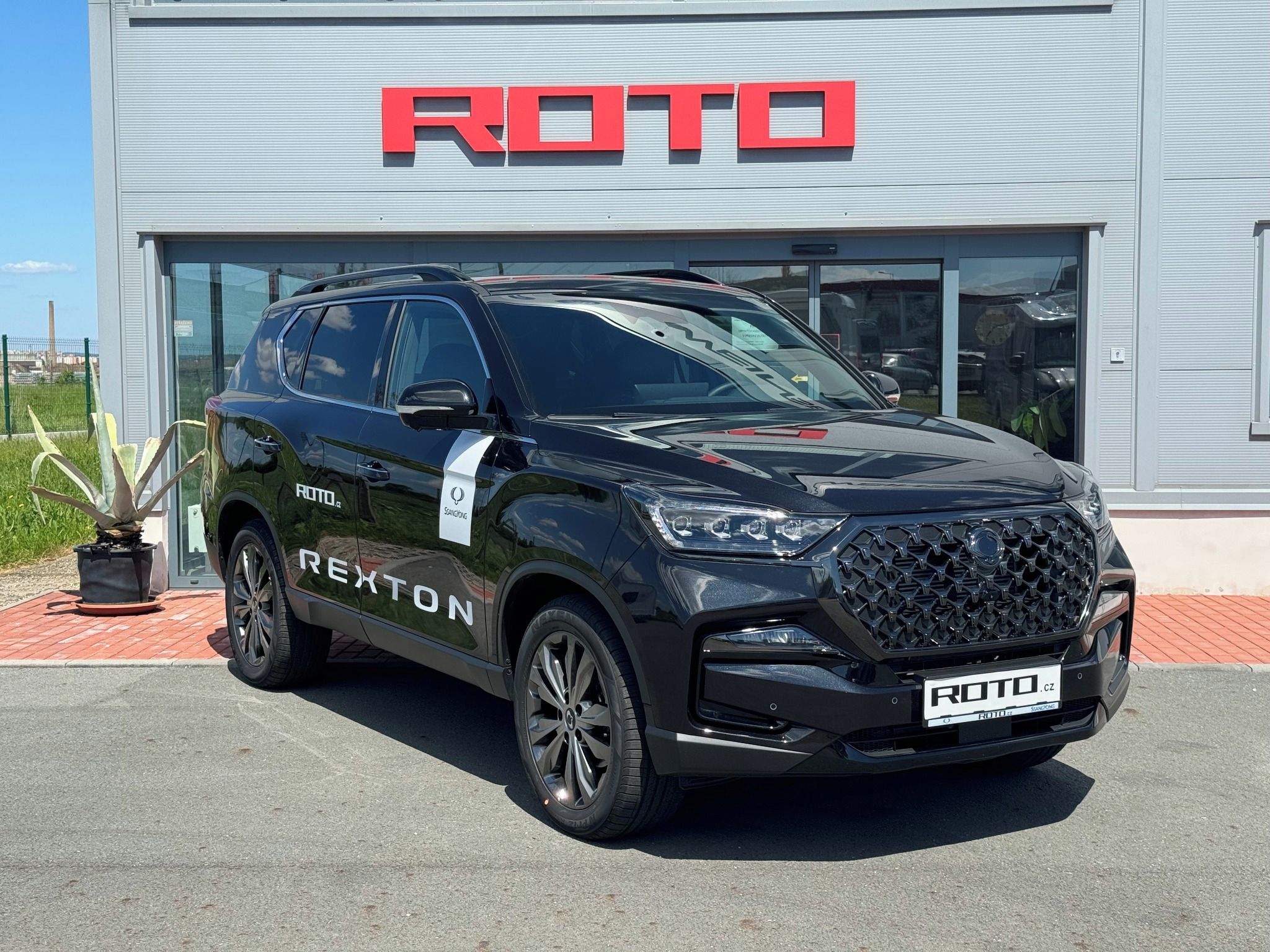 SsangYong Rexton, 8AT; 4x4; BLACK EDITION