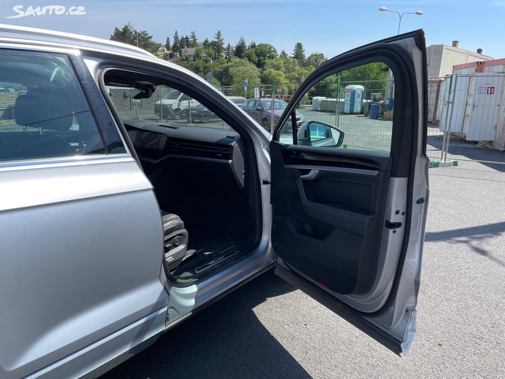 Volkswagen Touareg, 3,0 TDi 4X4 210kW R-LINE