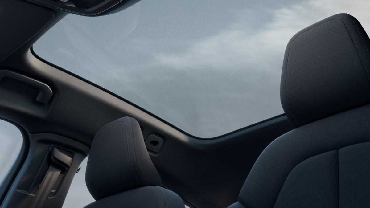Volvo C40, PLUS, RECHARGE, 175 kW / 238 H - fotka 4