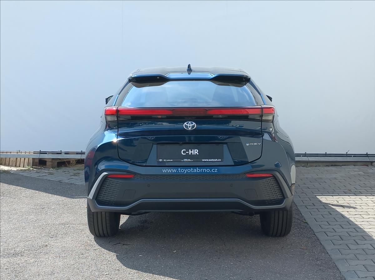 Toyota C-HR, 2,0 Plug - in Hybrid  e-CVT 22 - fotka 6