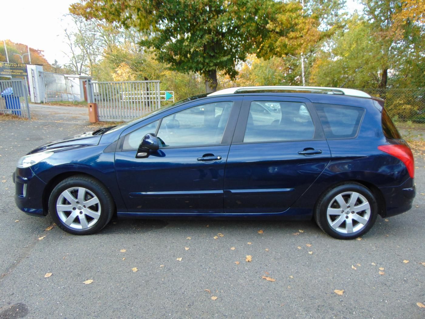 Peugeot 308, 1,6 SW AUTOMAT,ČR,SERVISKA - fotka 4