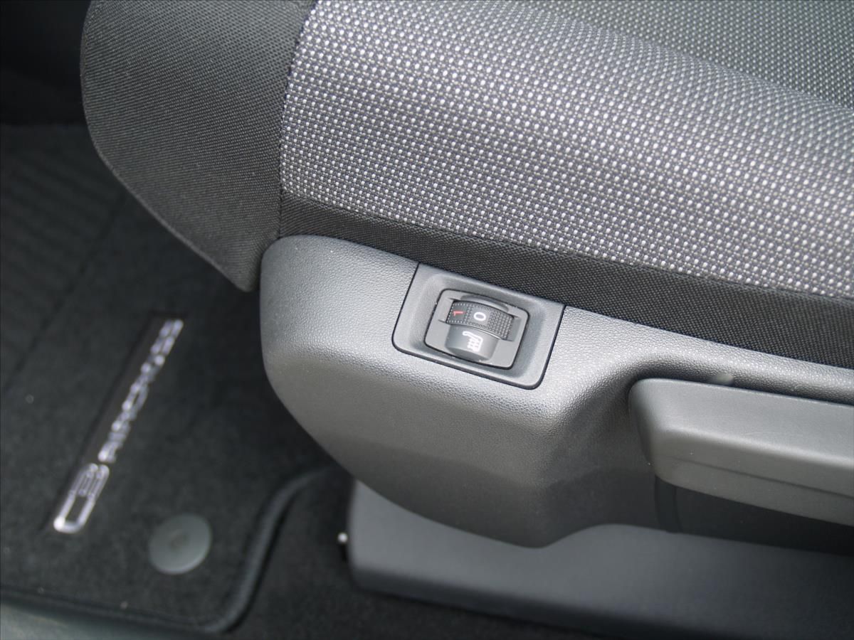 Citroën C3 Aircross, Shine 1,5BHDi 120 EAT6 - fotka 6