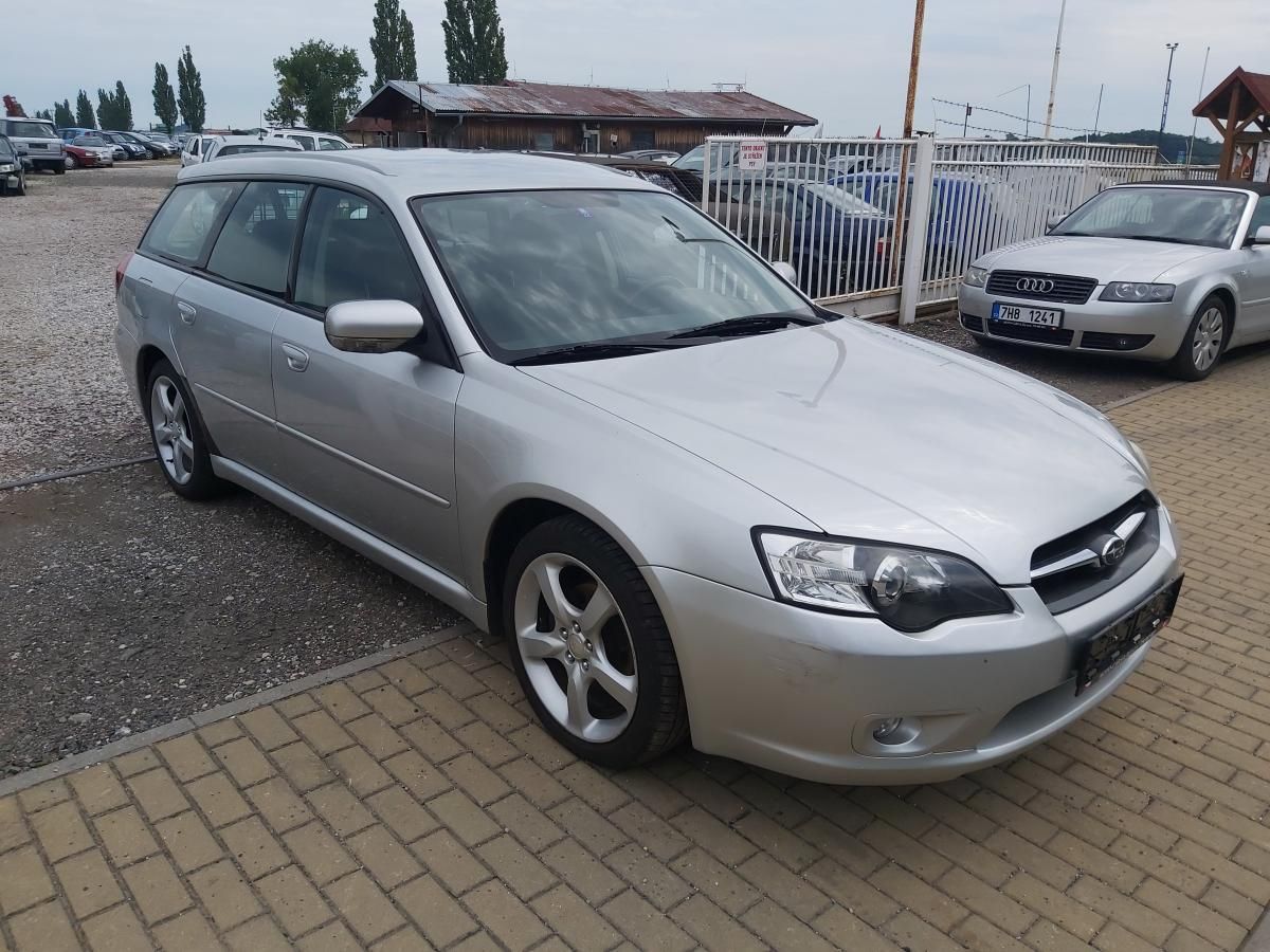 Subaru Legacy, kombi 2,0 R Comfort - fotka 4