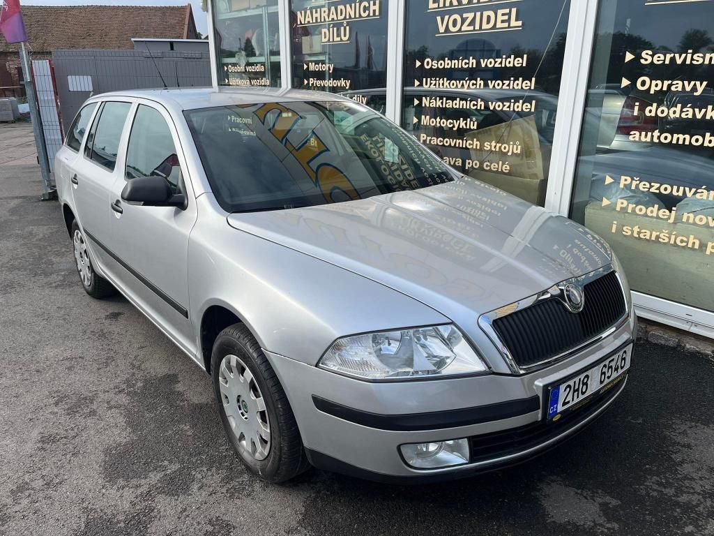 Škoda Octavia, 1.6MPi - fotka 4