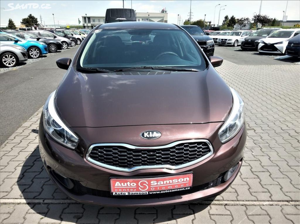 Kia Cee´d, 1,4 CRDi 66kW * KLIMA* ESP * - fotka 2