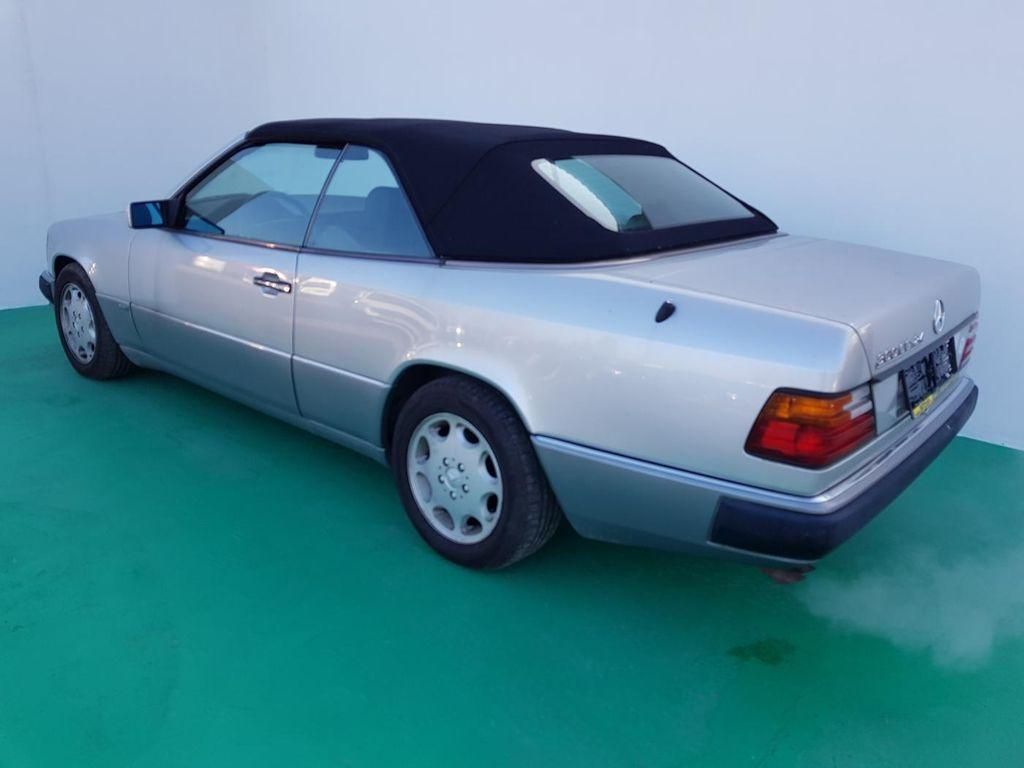 Mercedes-Benz, 300 CE-24CA KABRIO - fotka 4