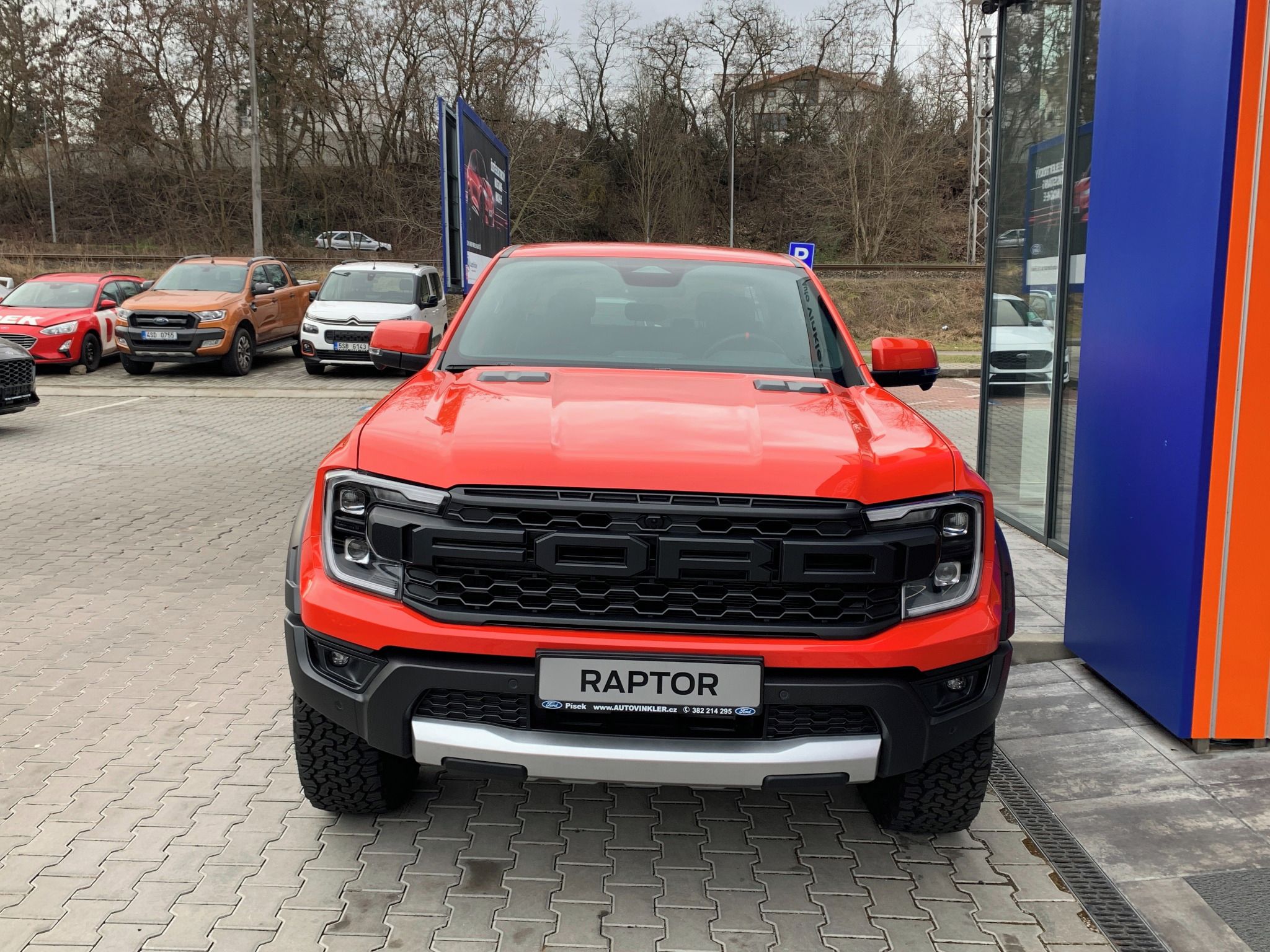 Ford Ranger, Raptor 2023 V6 3.0 EcoBoost - fotka 2