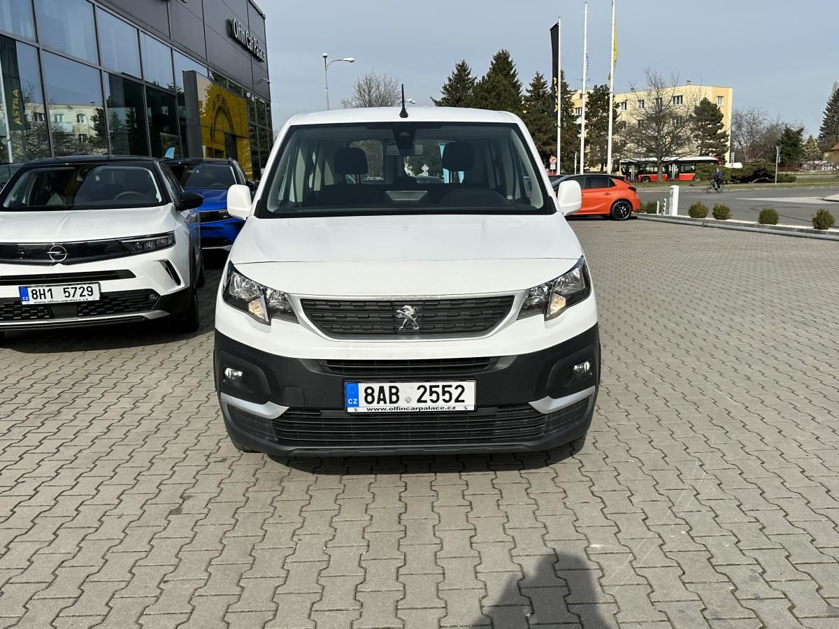 Peugeot Rifter, L1 Active 1.2T 81kw Čr 1maj - fotka 2