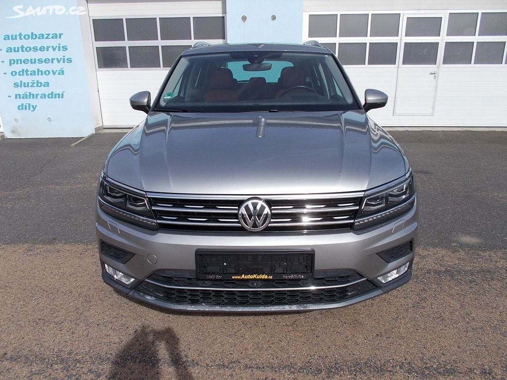 Volkswagen Tiguan, 2,0 TDI, 140kW,4X4,LED,Pano - fotka 2