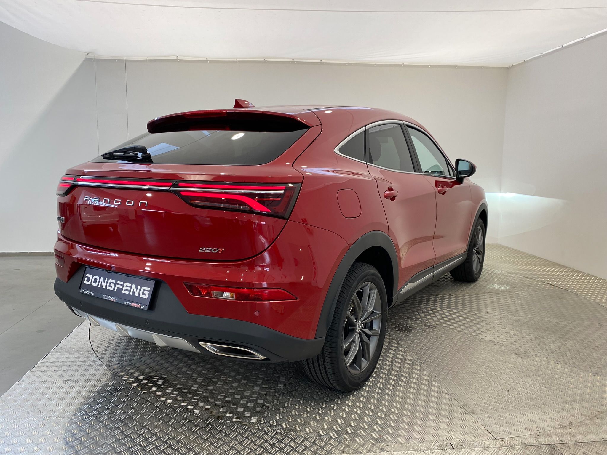 Dongfeng Fengon 5, 1.5 Turbo automat CVT, Classic - fotka 2