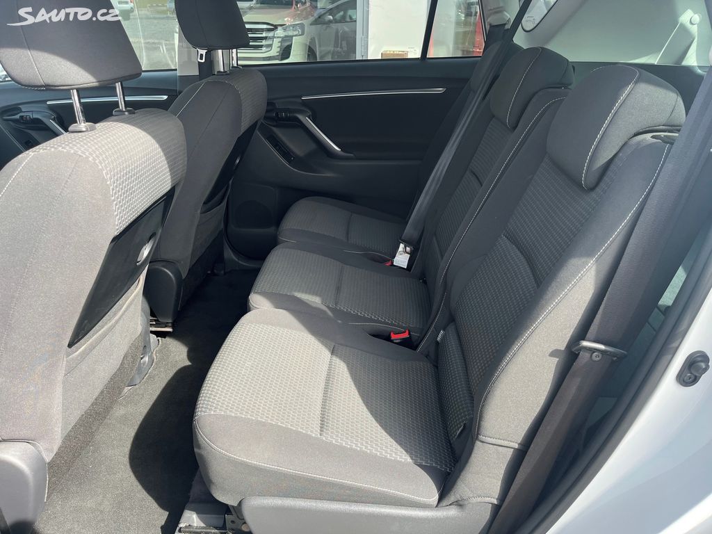 Toyota Verso, fotka 10