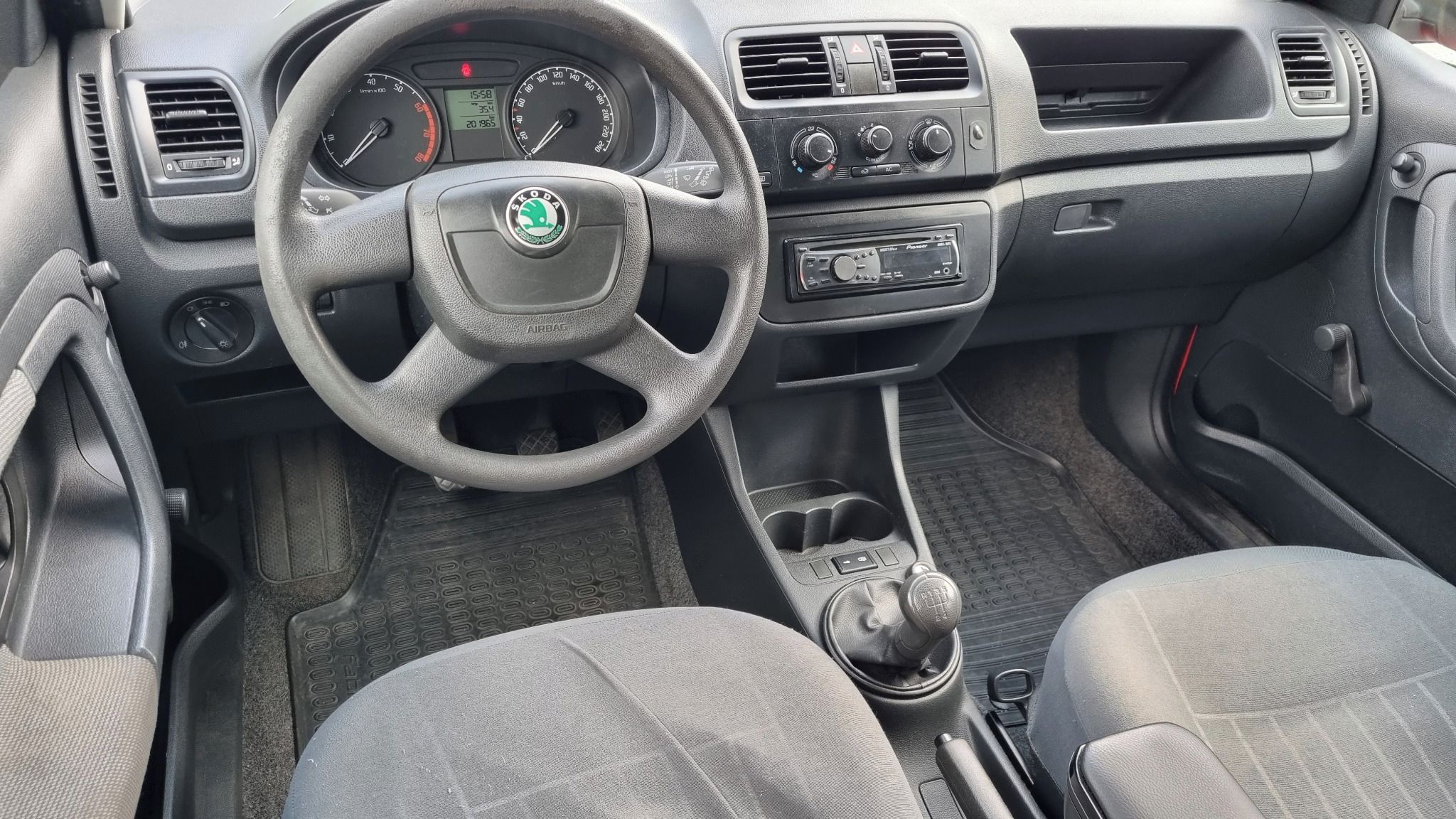 Škoda Fabia, 1.2 Klimatizace/NOVÉ ROZVODY!! - fotka 5