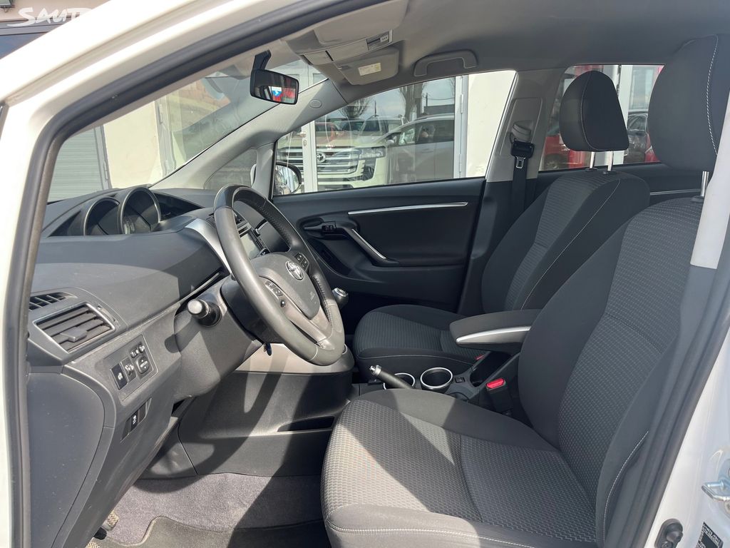 Toyota Verso, fotka 9