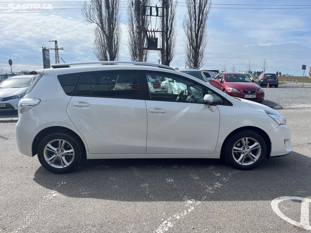 Toyota Verso, fotka 6