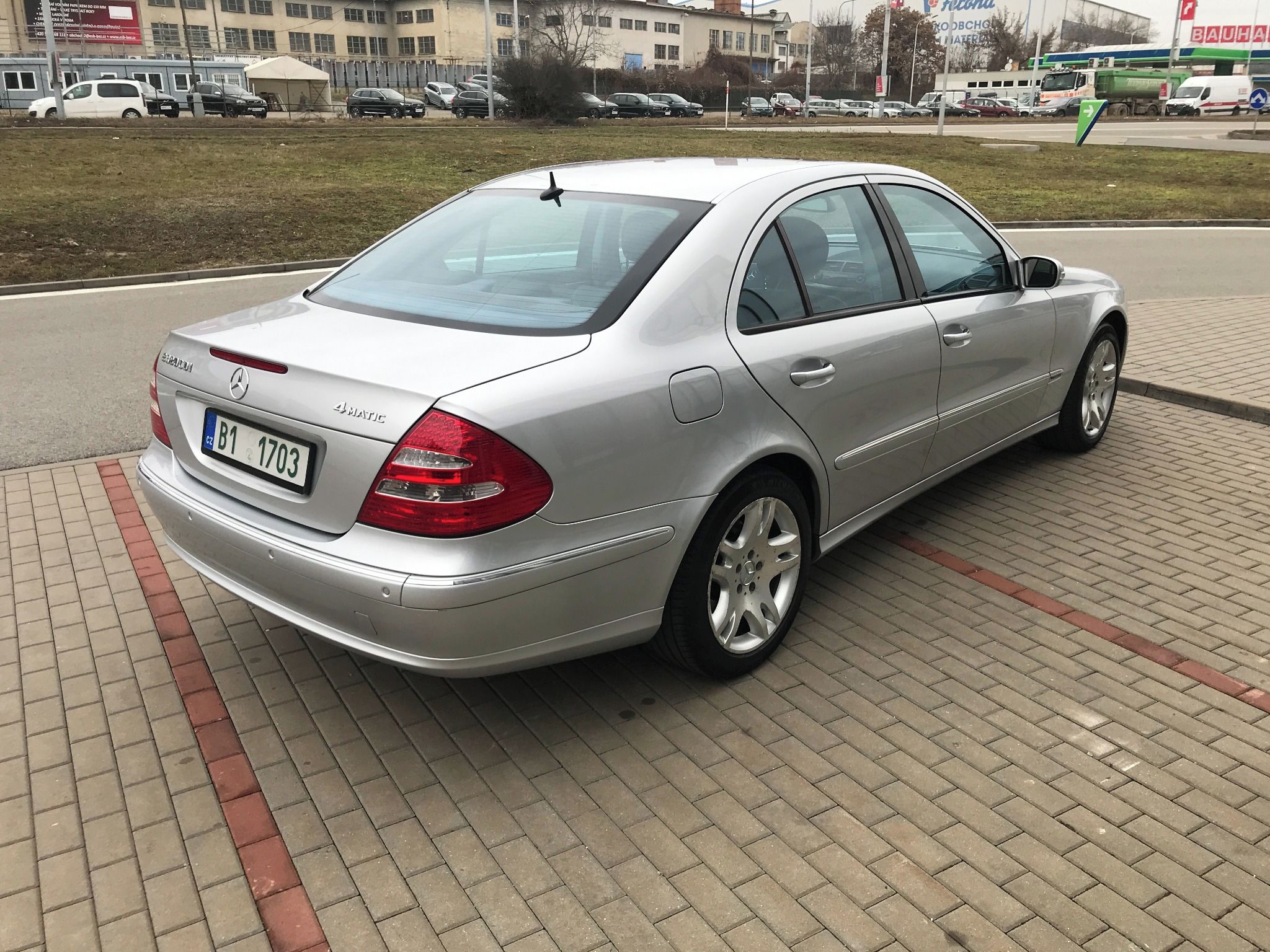 Mercedes-Benz Třídy E, 320 CDi,165kW,4 MATIC - fotka 5