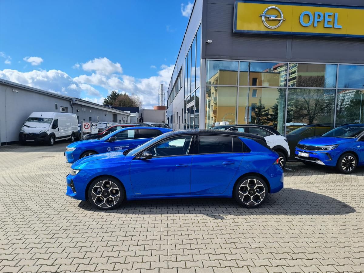Opel Astra, GS (Ultimate) 1.5 CDTI AT8 - fotka 3