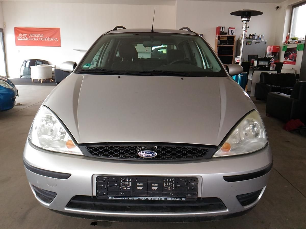 Ford Focus, 1,6I,74KW,KLIMA,CD,SERVISKA - fotka 3