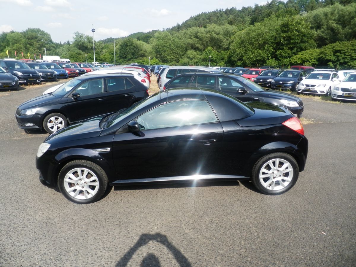 Opel Tigra, 1,8 92KW Roadster - fotka 6