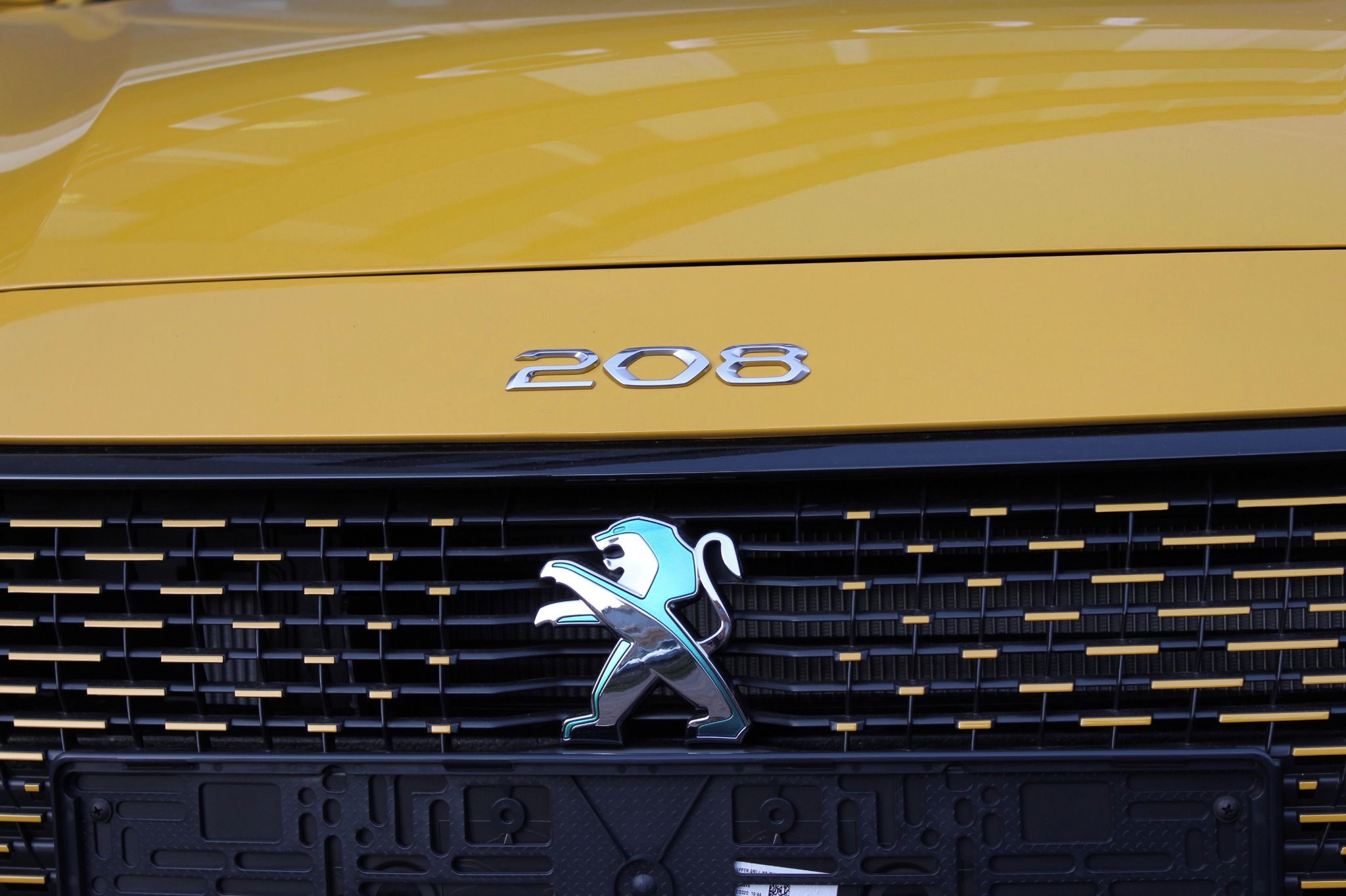 Peugeot 208, e-ALLURE Elektromotor 100 kW - fotka 4