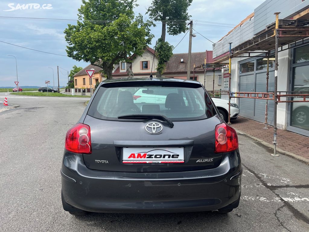 Toyota Auris, fotka 4