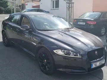 Jaguar XF, 2,2 D PERFEKTNÍ STAV