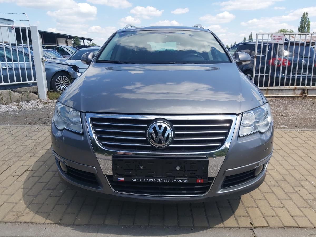 Volkswagen Passat, 3,2i  4x4   184 KW - fotka 2