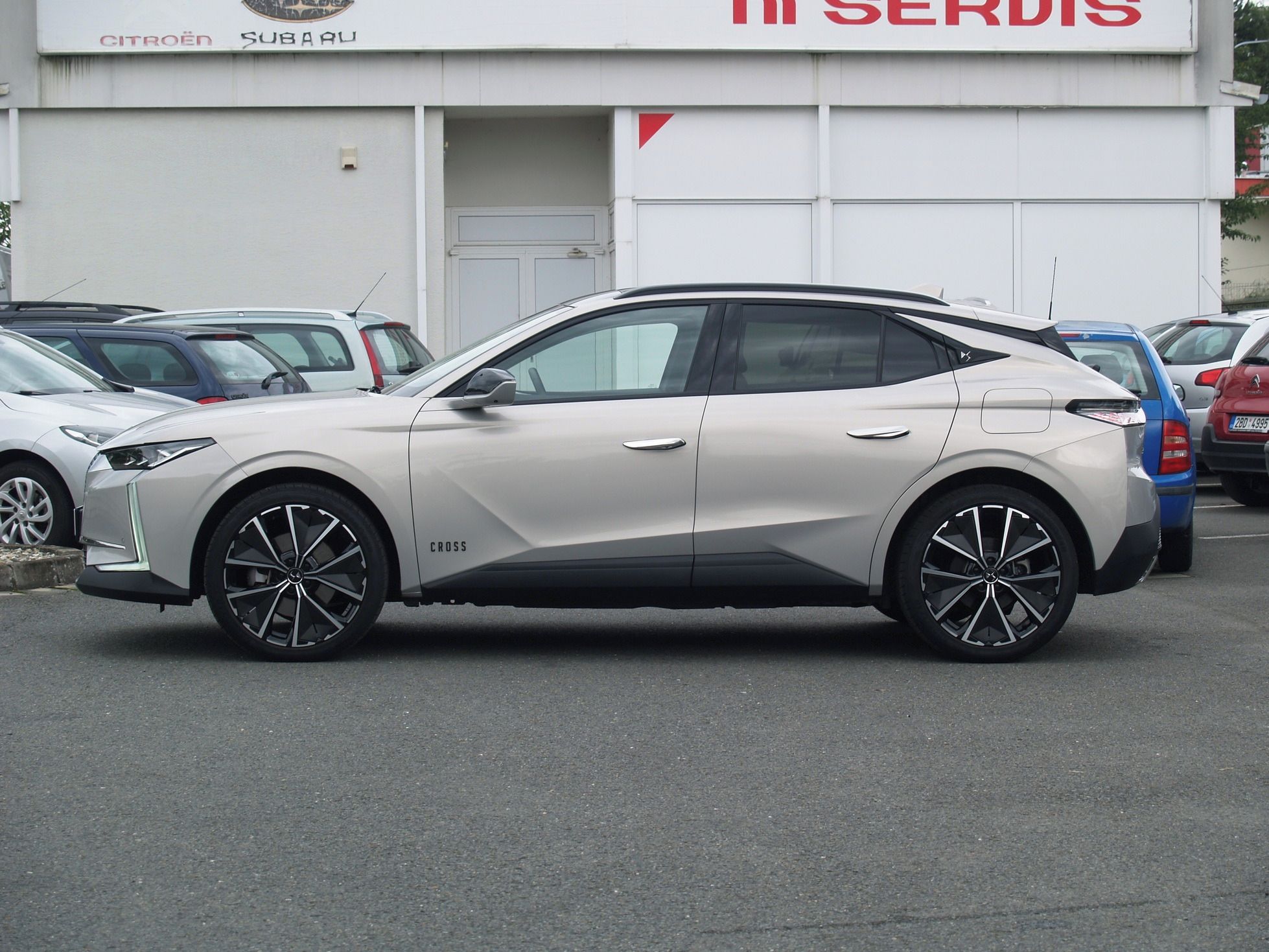 DS 4, RIVOLI CROSS E-TENSE 225 - fotka 2