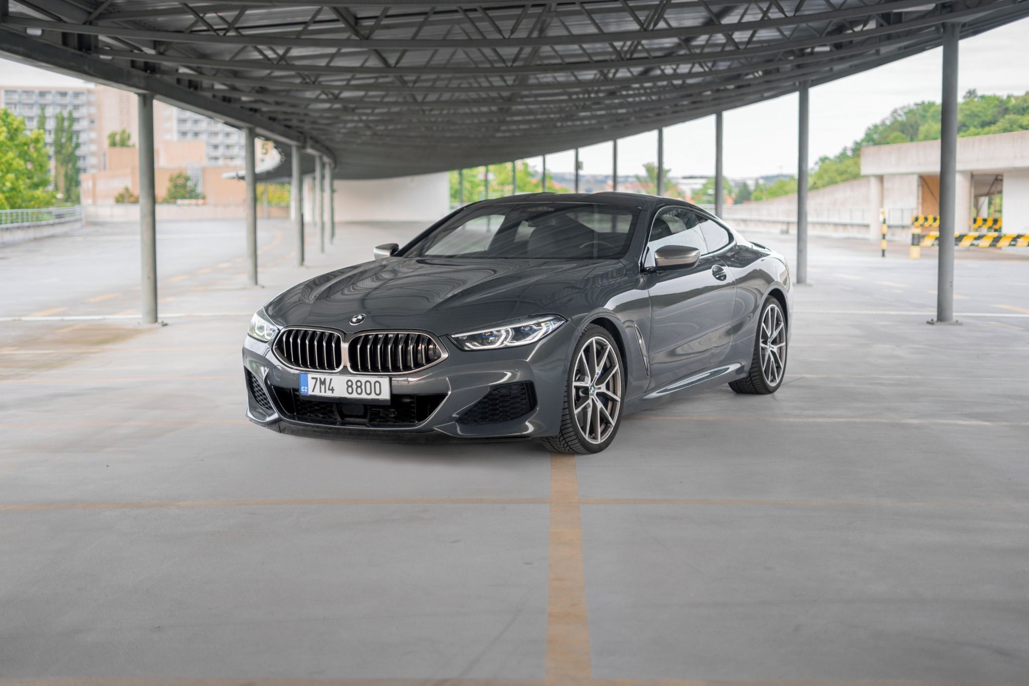 BMW Řada 8, M850i xDrive, Carbon, servis - fotka 5