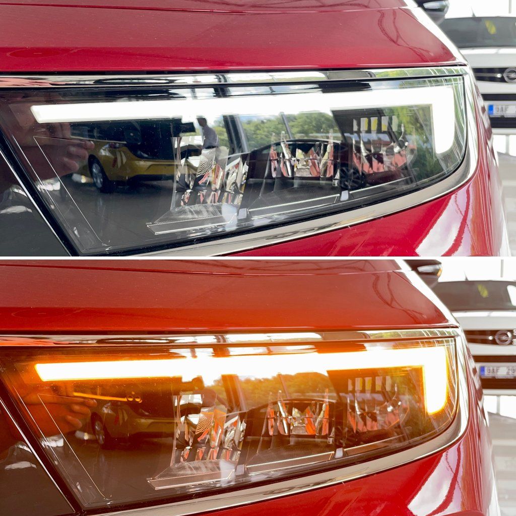 Opel Astra, Elegance 1,2Turbo AT8 - fotka 5