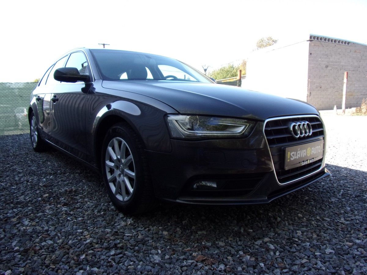 Audi A4, 2.0 TDi 100kW @@PĚKNÁ@MANUÁL@@ - fotka 3