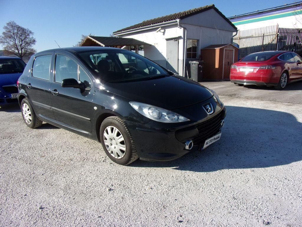 Peugeot 307, 1,4 16V - fotka 2